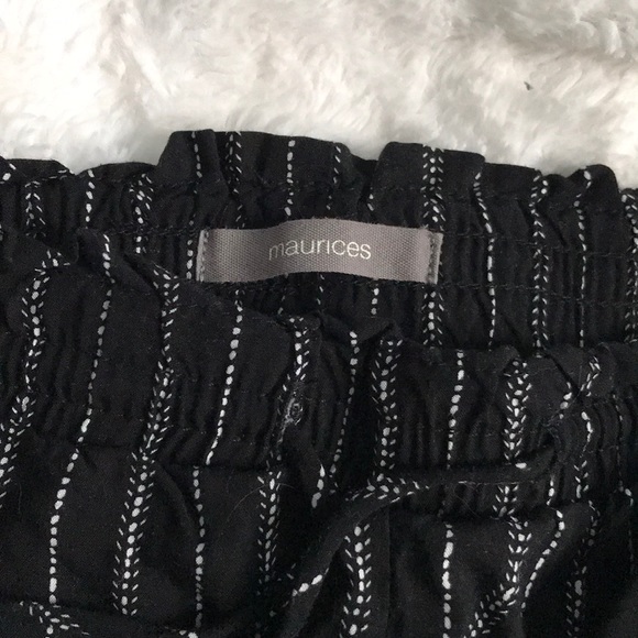 Maurice’s Brand Black Fashion Shorts - Picture 4 of 4